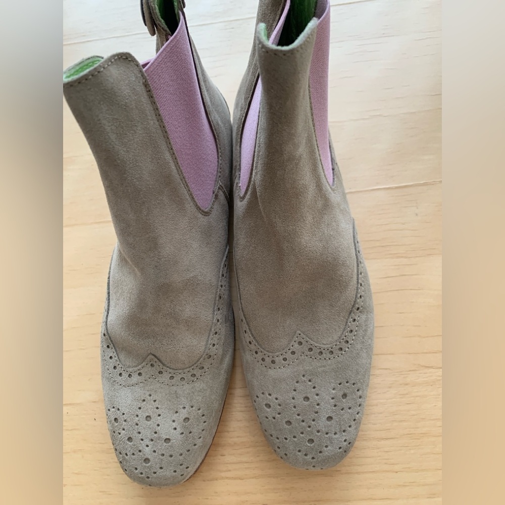 Heartbreaker - Women’s Brogue Suede Zip Closure Bootie (taupe/mauve-size 36 1/2)